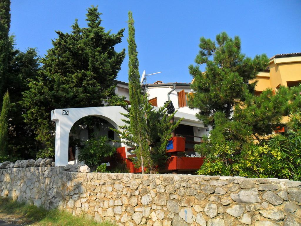 Apartments Olea Baška Esterno foto